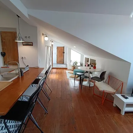 Appartamento And River Views