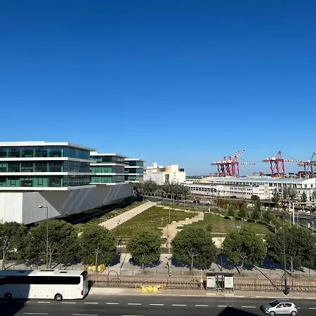 And River Views Лиссабон